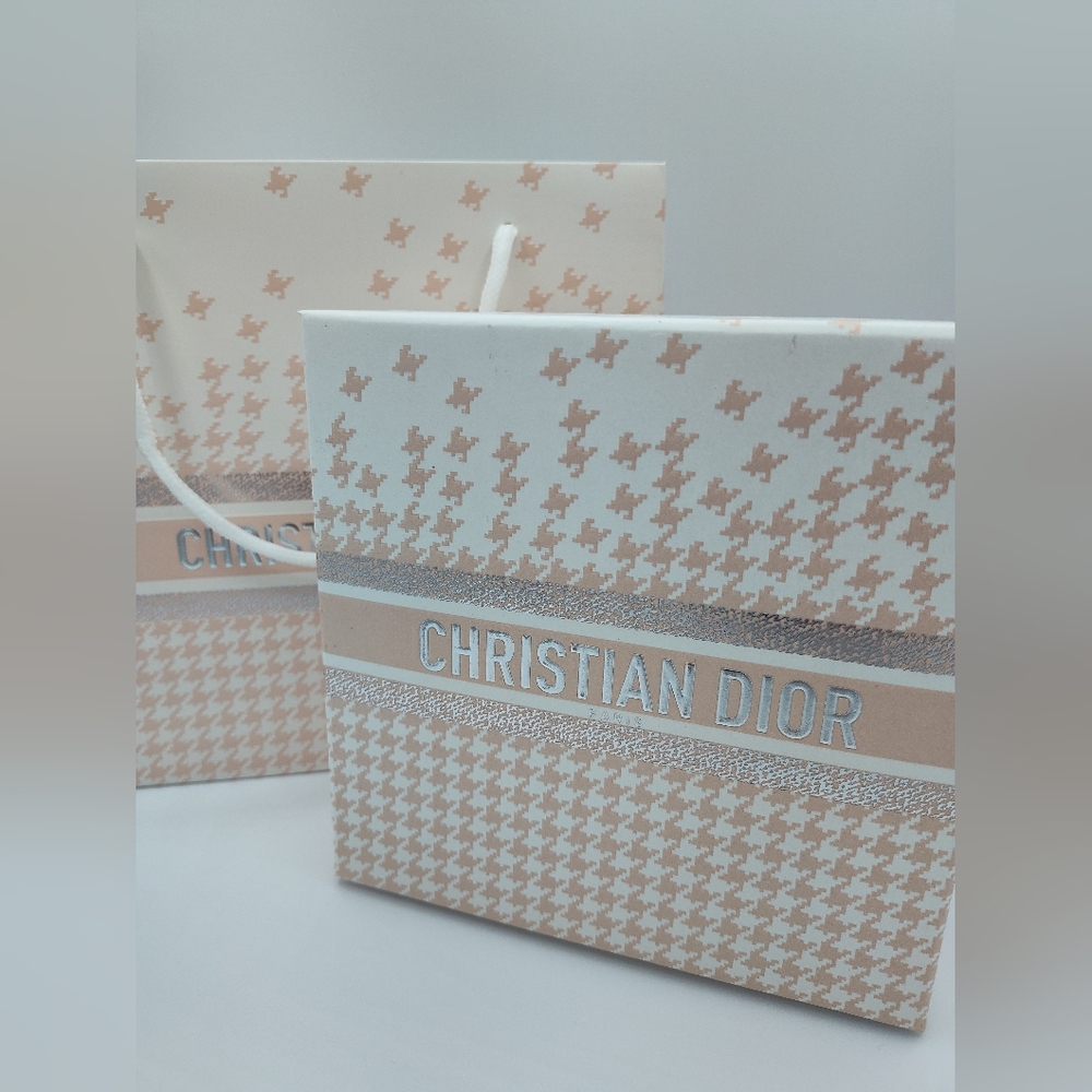 Dior 2022 Navy Holiday Fragrance Stone Ribbon Ornament Gift Box Limited Edition - Picture 5 of 5